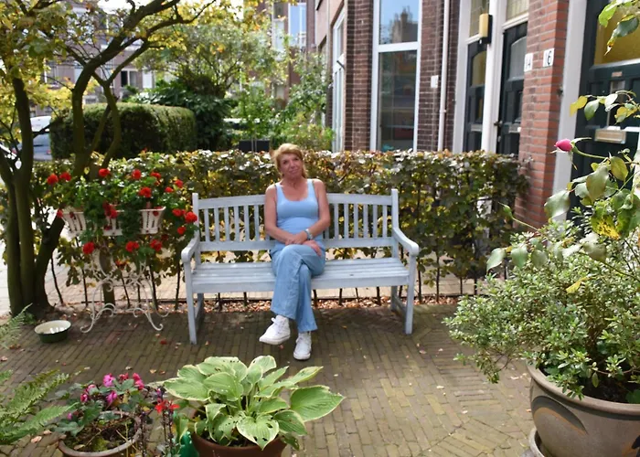 Bed & Breakfast Leonie La Haya