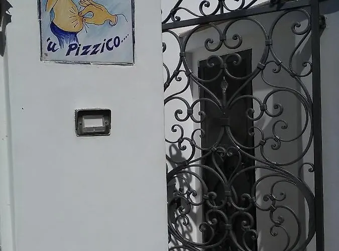 Bed and Breakfast U' Pizzico  Capri