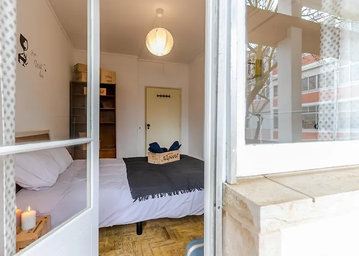Wine Inn Carcavelos Guesthouse