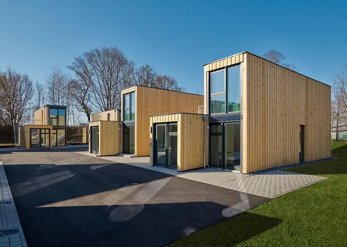 Modern ausgebauter Überseecontainer als Tiny House
