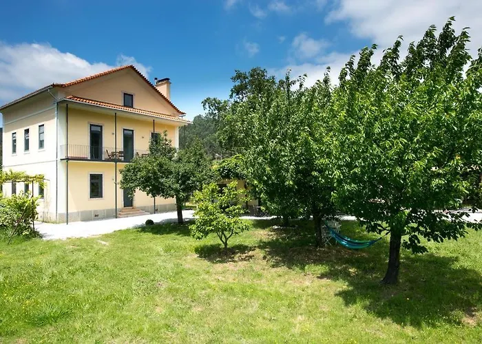 Casa Joya Acomodação com café da manhã Góis