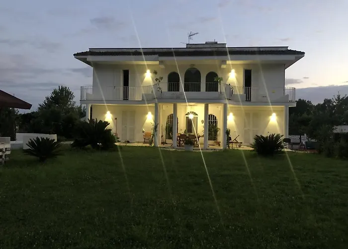 Casa Blanca B&B Latina