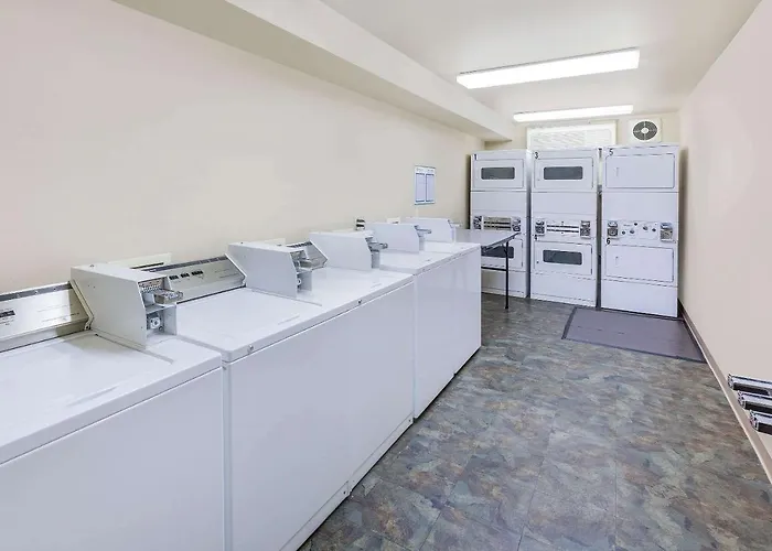 Woodspring Suites Ankeny Des Moines