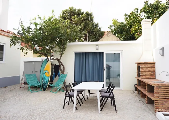 Bed and Breakfast Getwet Surfcamp Costa da Caparica