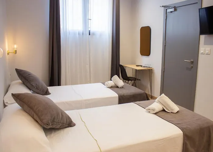Pension B4R Self Check In Bilbao
