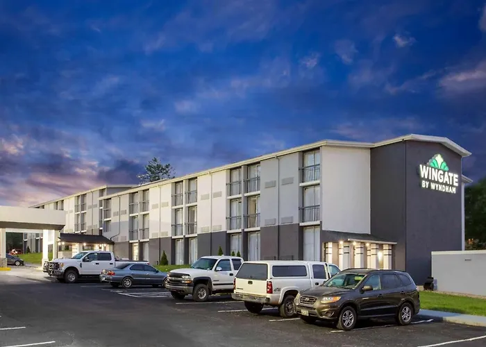 Wingate By Wyndham Bloomington Hotel