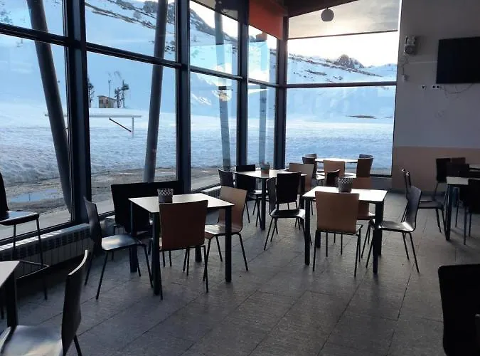 Hostal Pico Agujas San Isidro 