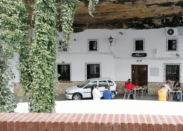 Hotel Entrecuevas Setenil De Las Bodegas