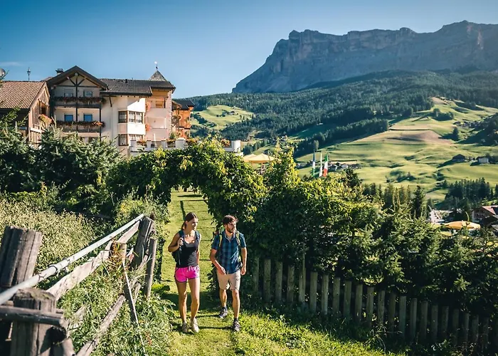 Dolasilla Mountain Panoramic Wellness Hotel La Villa 