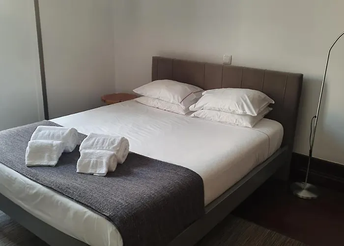 Rosa Biscoito Suites Luso 