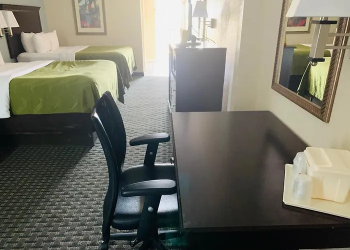 Quality Inn & Suites Miramar Beach