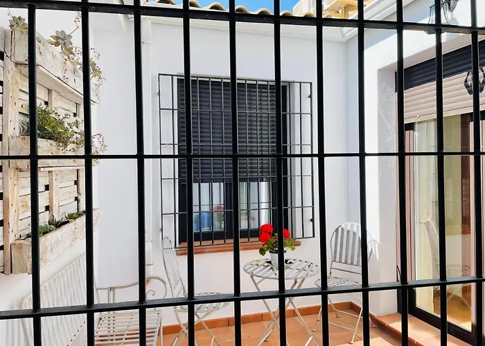 Hotel El Paseo Belmonte 