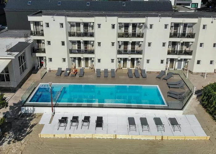 Jijo'S Hotel Mamaia