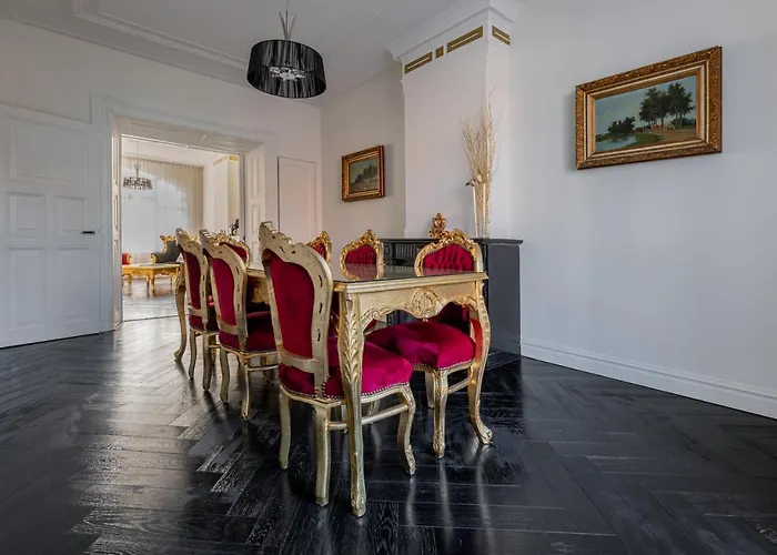 Dina-Perla Lodges, Shared Home - Not Hotel - In Museum District
