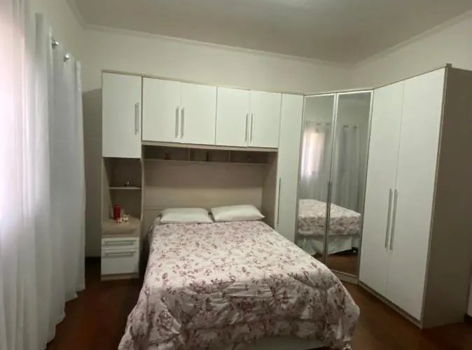 Hostel Gru Economico Com Quartos Individuais E Translado Guarulhos