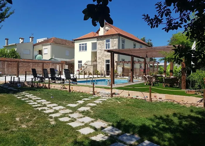 Garden Place Alojamento Local Viseu