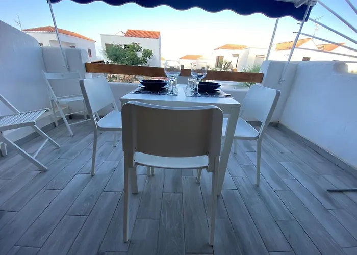 Los Cristianos port royal