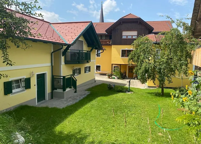 Hotels in Hermagor-Pressegger See