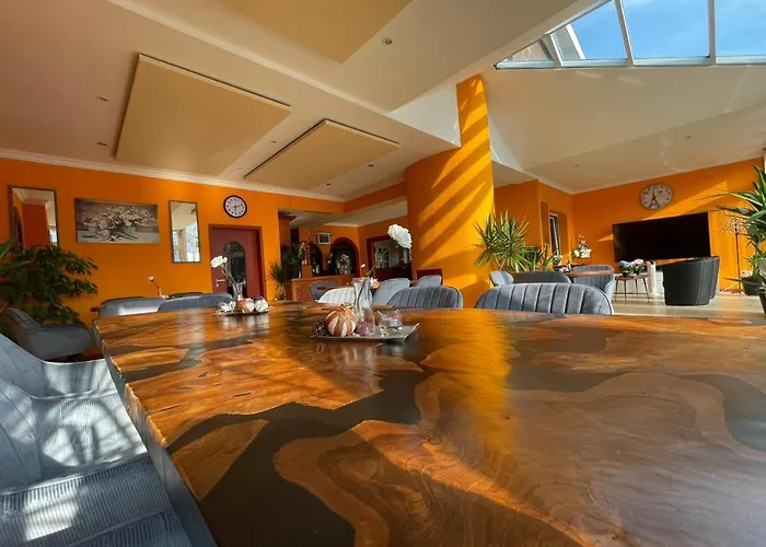 Varel Bay Hotel