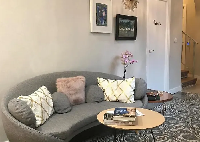 Hostal Boutique La Española by Bossh Hotels Rota