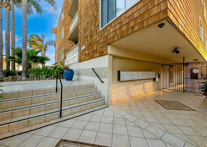 Balboa Pier House