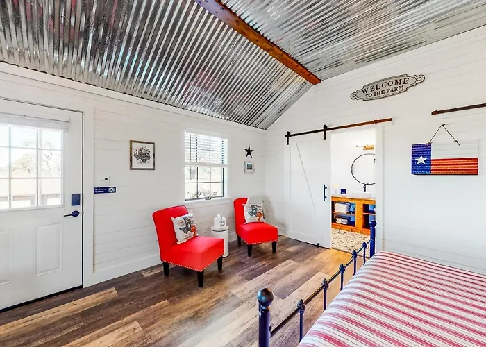 Lone Star Cottage 4 Fredericksburg