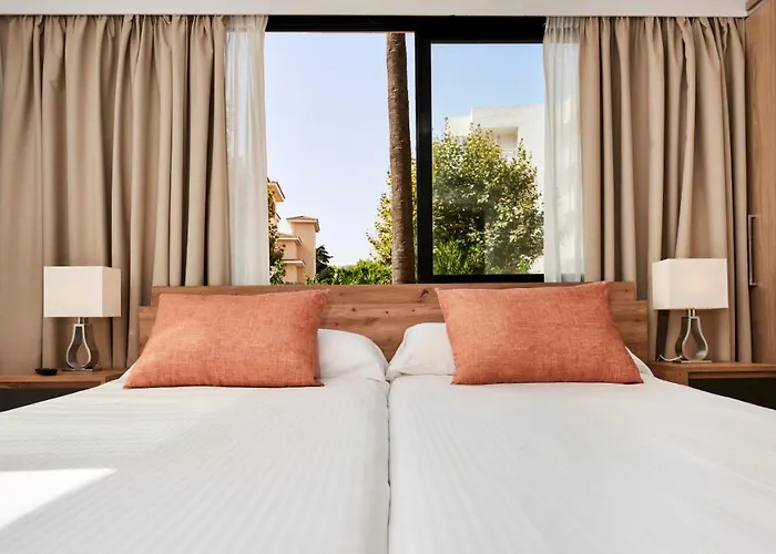 Apartamentos S'Olivera Canyamel 