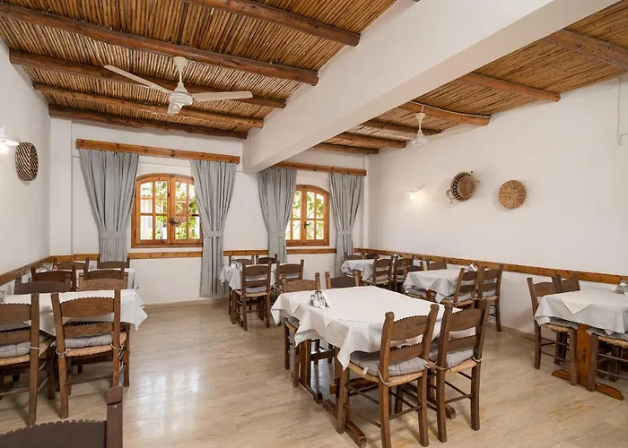 Adonis Hotel Agia Galini