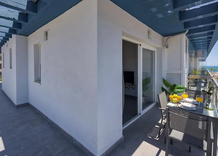 Sur Suites La Dorada, Centricos Soleados A Pocos Metros De La Playa Y Con Parking Opcional Fuengirola