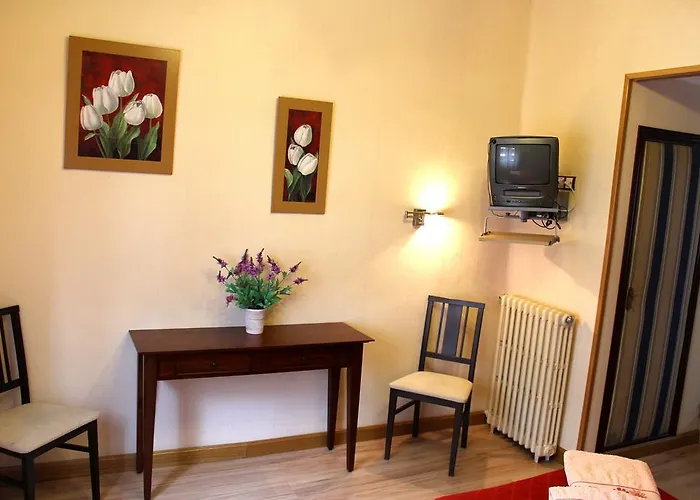 Hostal De La Torre Hostal Economico Valladolid