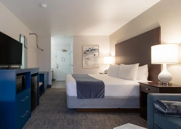 Oxford Suites Portland - Jantzen Beach