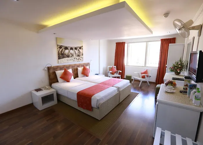 Orient Hotel