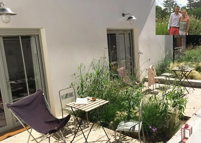 Denis&Virginie - château à pied - parking gratuit