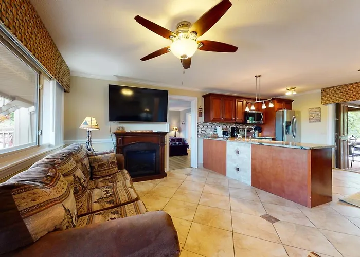 Rumbling Bald Condo Unit 403 Lake Lure