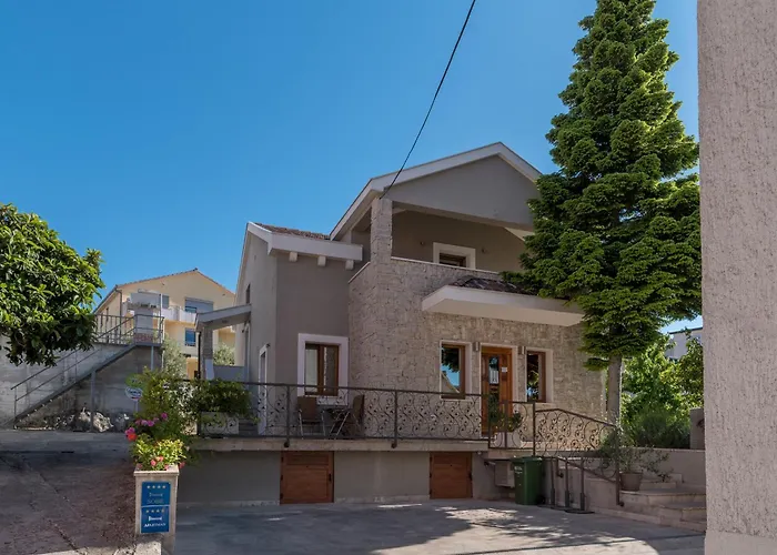 Villa Lucica Trogir