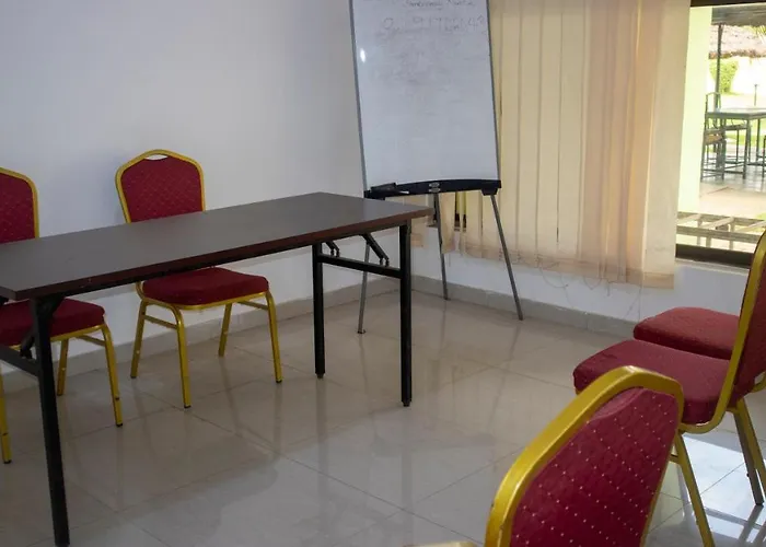 Pekan Hotel Accra