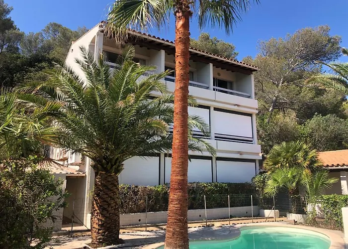Hotel De La Plage Saint-Raphaël
