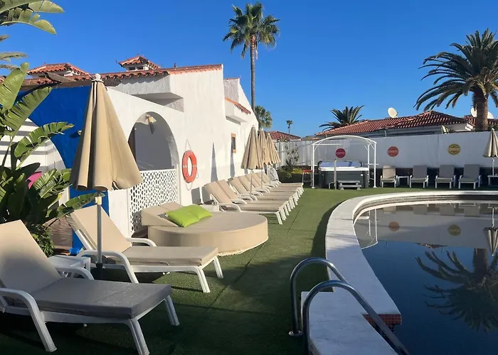 Rainbow Golf Bungalows, Gay Men-Only Resort