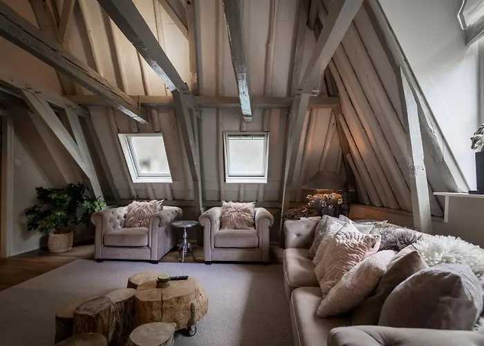 Sterlogies City Penthouse