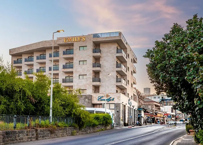 Emily'S Hotel