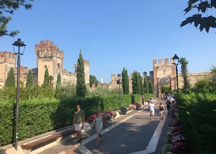 Hotel Castello Centro Storico Lazise