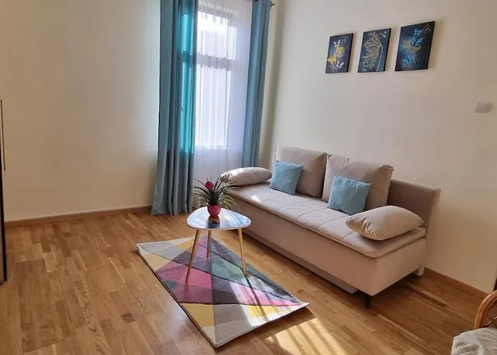 Happy Mood Apartments