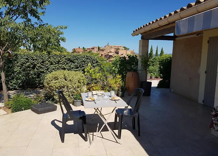 Studio avec kitchenette du sentier des ocres Roussillon en Isere
