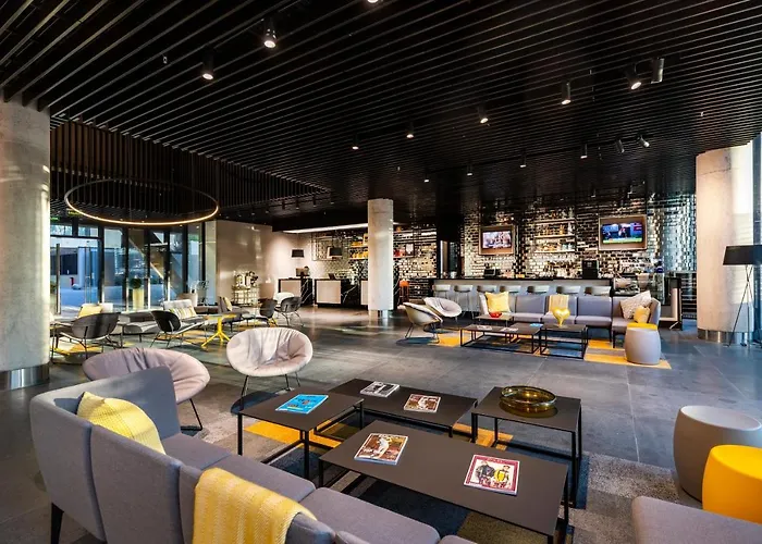 Ola Santiago Providencia, Tapestry Collection By Hilton Hotel