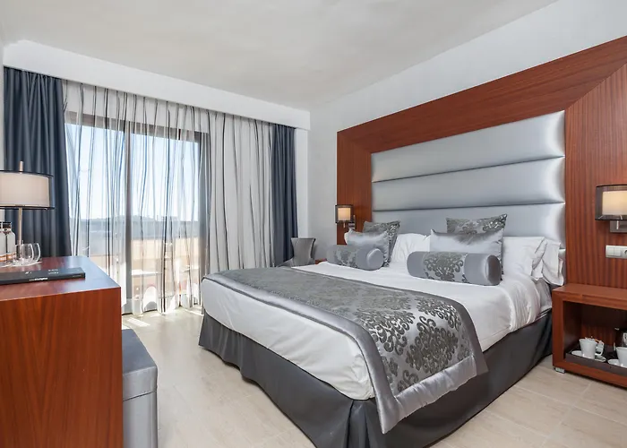 Zafiro Rey Don Jaime Hotel Santa Ponça