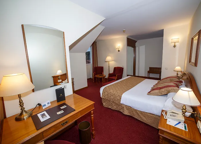 Hotel Hoyuela Santander
