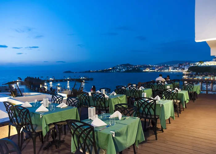 Le Bleu Hotel & Resort Kuşadası