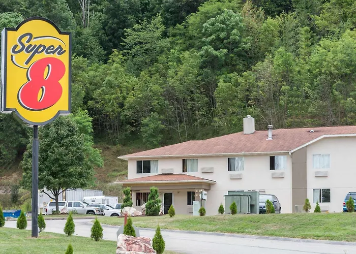 Super 8 By Wyndham Pittsburgh/Monroeville