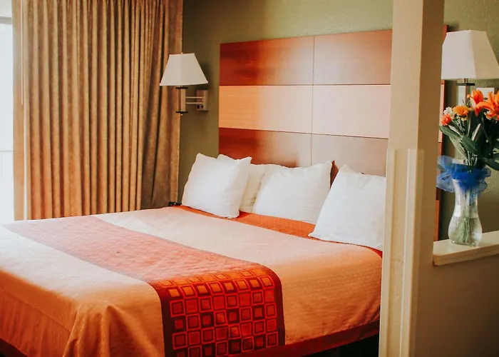 Rodeway Inn & Suites Lake Havasu City
