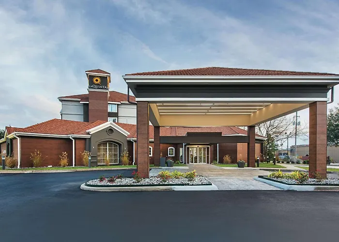 La Quinta Inn & Suites By Wyndham Shreveport Airport